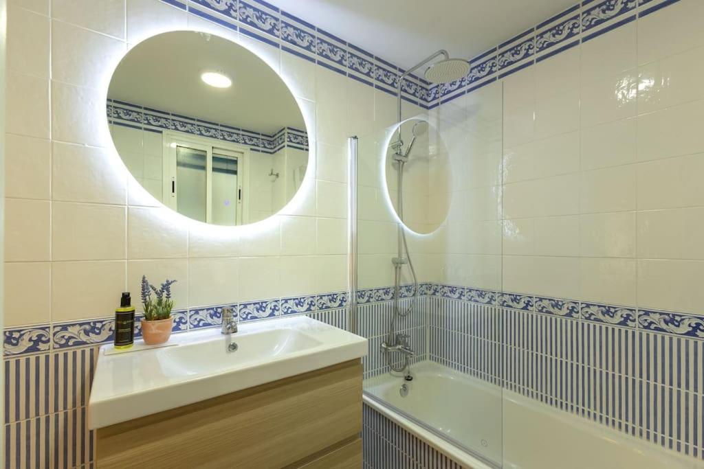 Triana Deluxe By Valcambre Appartement Sevilla Buitenkant foto