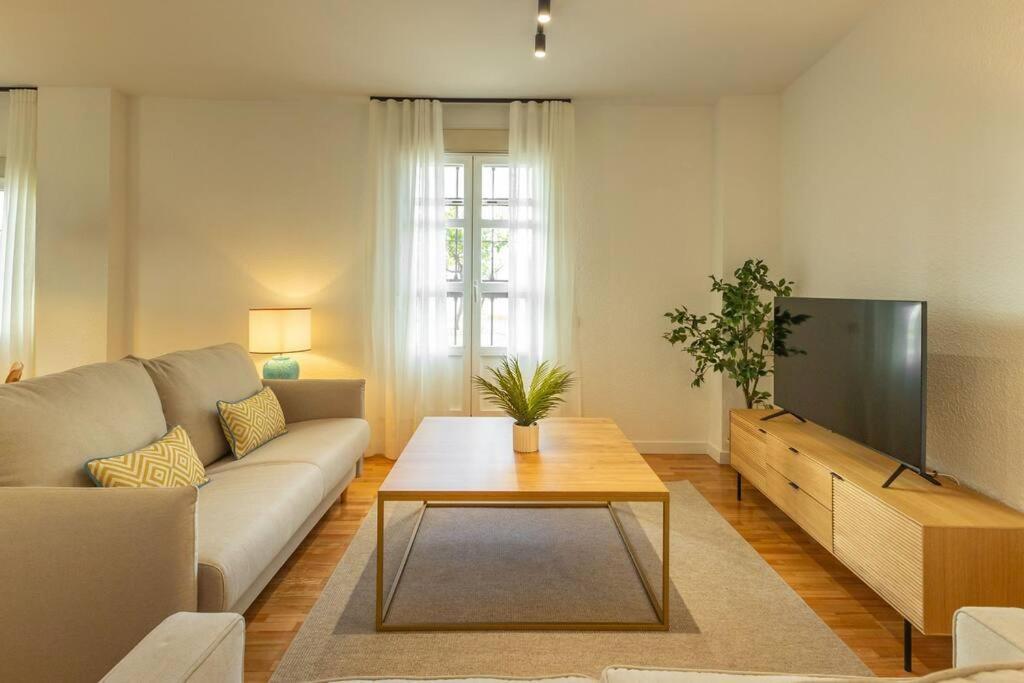 Triana Deluxe By Valcambre Appartement Sevilla Buitenkant foto