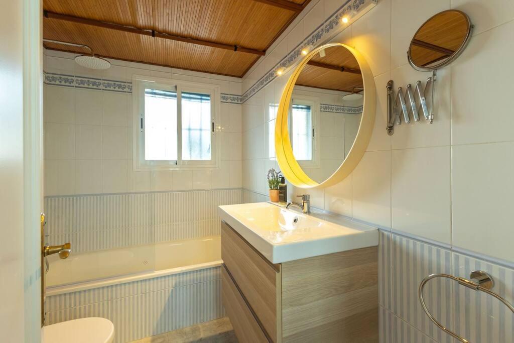 Triana Deluxe By Valcambre Appartement Sevilla Buitenkant foto